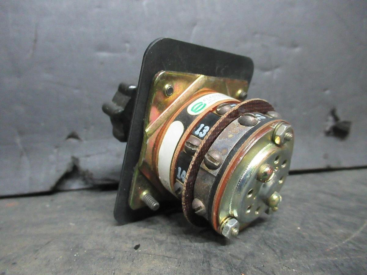 Used ELECTROSWITCH SERIES 31 CONTROL SWITCH 3104C 3-PHASE 125-600 VAC 10-3 AMP