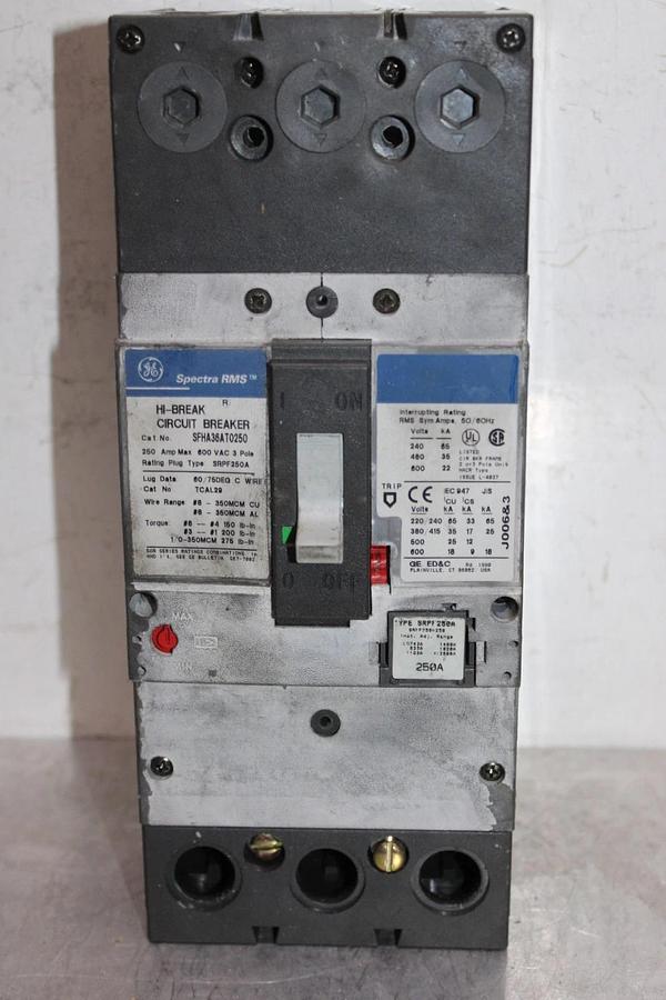 Used GENERAL ELECTRIC SPECTRA CIRCUIT BREAKER SFHA36AT0250 250 AMP 3-POLE 600 VAC
