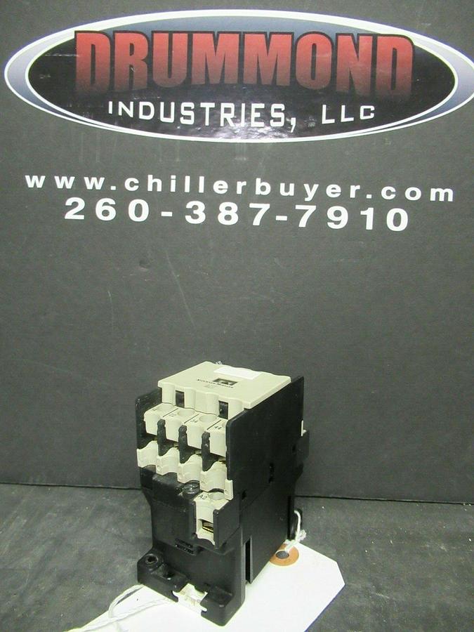 Used KLOCKNER-MOELLER CONTACTOR DIL R 31 600 VAC 15 AMP **WARRANTY INCLUDED!**
