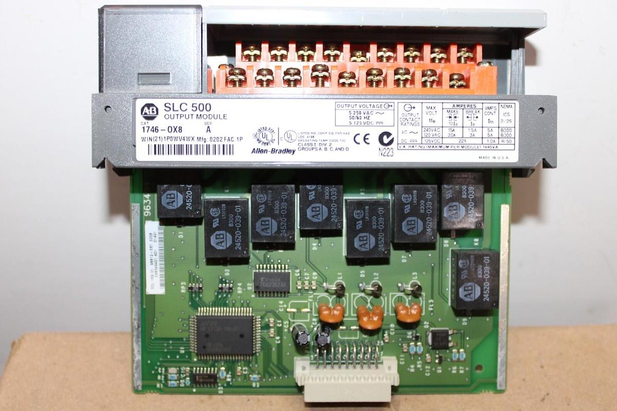 Used ALLEN BRADLEY SLC-500 OUTPUT MODULE 1746-OX8 SER. A 250 VAC **WARRANTY**