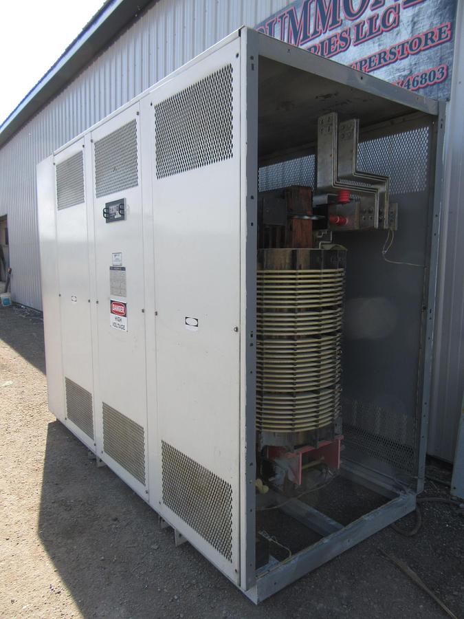 Used 2500 / 3333 KVA SQUARE D TRANSFORMER SUBSTATION INSULATED HV 12470 LV 480