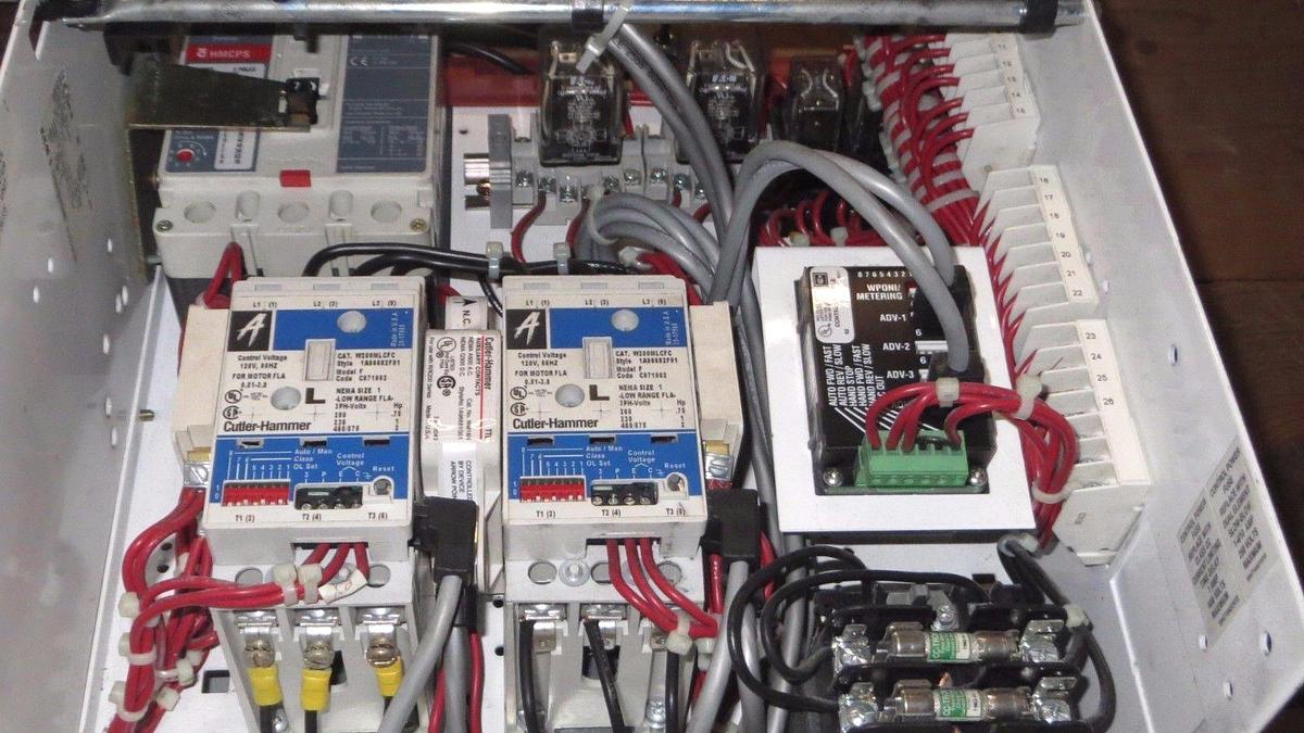Used CUTLER HAMMER MCC 17" BUCKET W/ 7 AMP BREAKER,SIZE 1 ADV REVERSE STARTS & MODULE