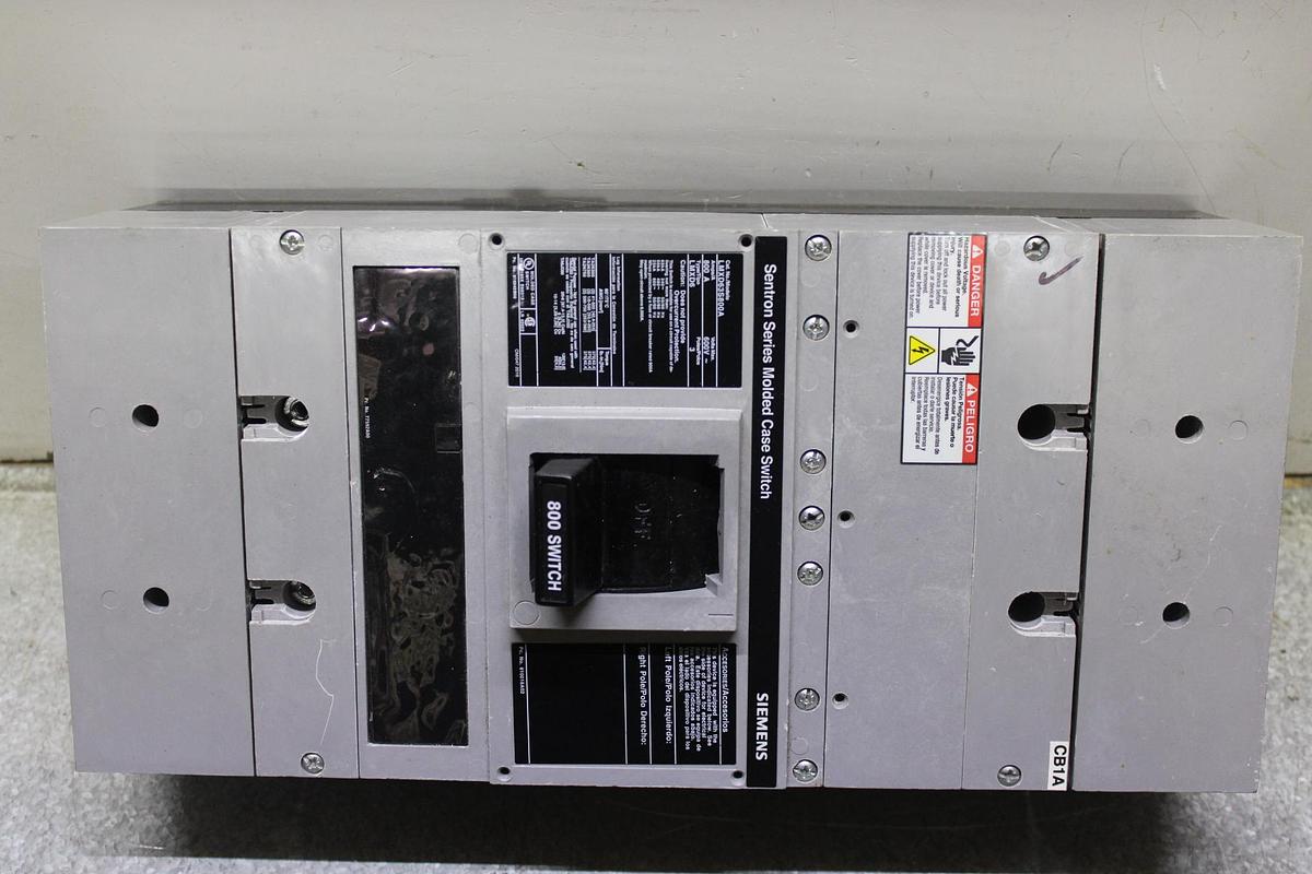 Used SQUARE D CIRCUIT BREAKER Q2L3200 200 AMP 240 VAC 3-POLE