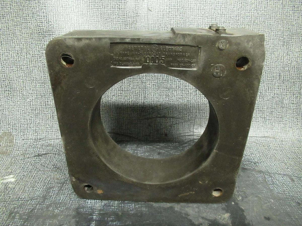 Used GENERAL ELECTRIC CURRENT TRANSFORMER 837X64 RATIO: 1000:5 A 50-400 HZ