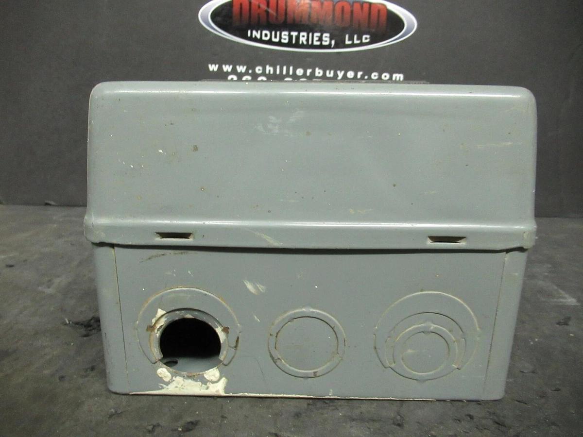 Used SQUARE D CLASS 8903 TYPE LXG 30 SERIES B CONTACTOR / STARTER ENCLOSURE 12 X 7.25