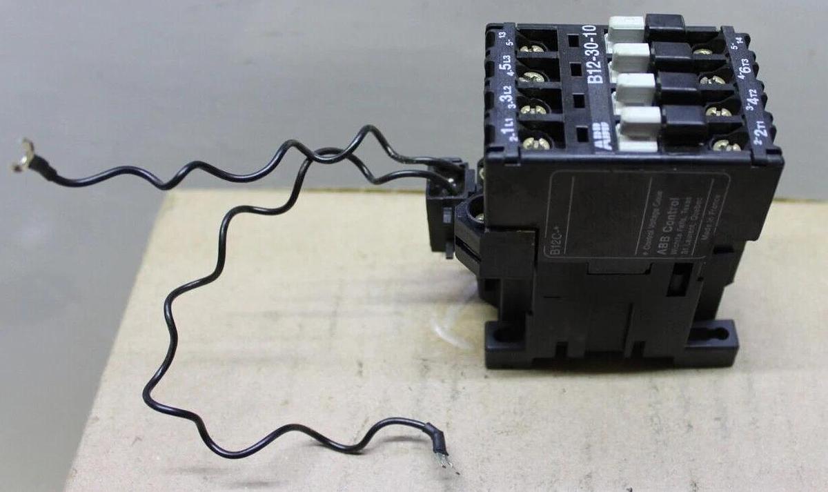 Used ABB CONTACTOR B12-30-10 20-28 AMP 600 VAC 10 HP 5.5 kW 3-POLE 3-PHASE COIL: 120V