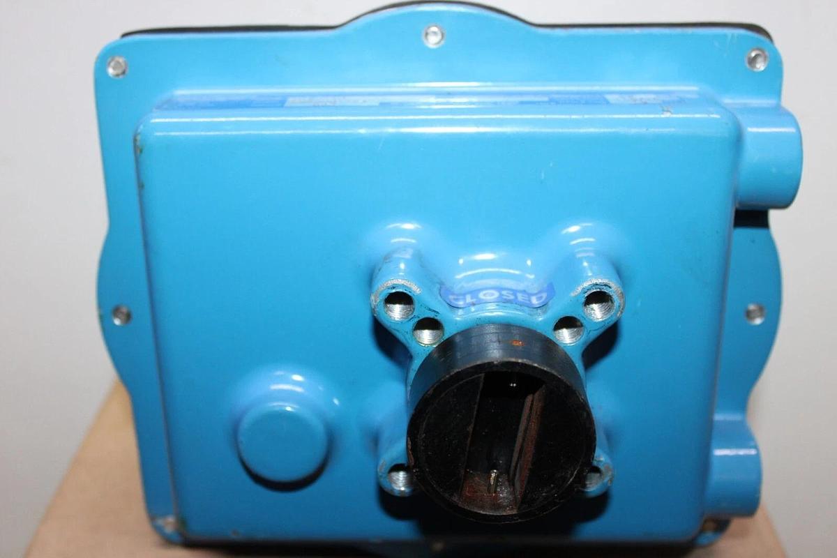 Used VALVCON ACTUATOR VW600S115A 600 IN-LBS 115 VAC 0.6 AMP 15 SEC CYCLE **WARRANTY**