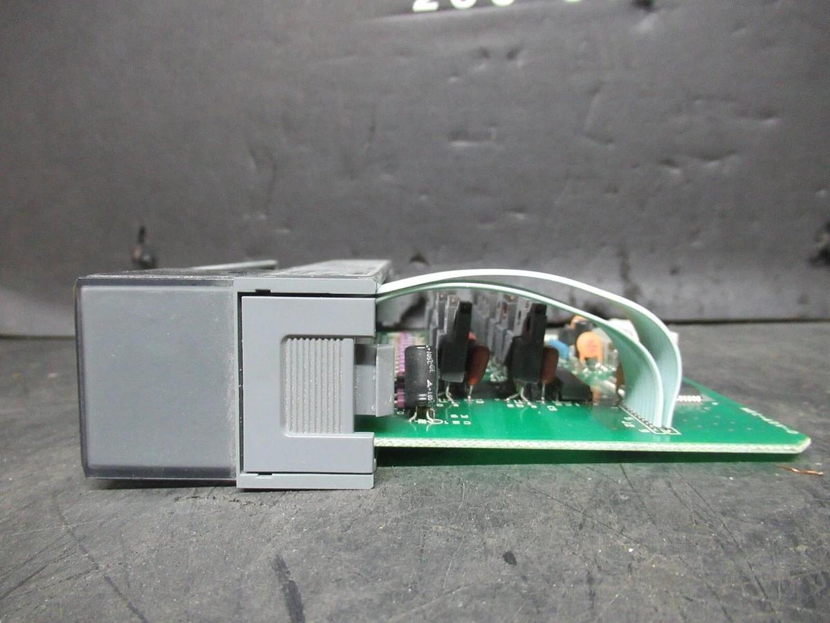 ALLEN BRADLEY SLC-500 OUTPUT MODULE 1746-OV16 SER. A *NEW SURPLUS*