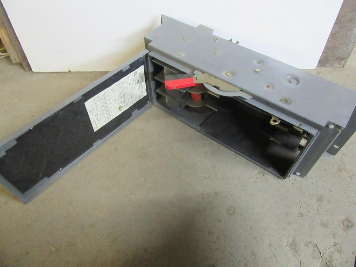 Used SQUARE D QMB PANELBOARD SWITCH QMB-364 200 AMP 600 VOLT 3-POLE 150 HP