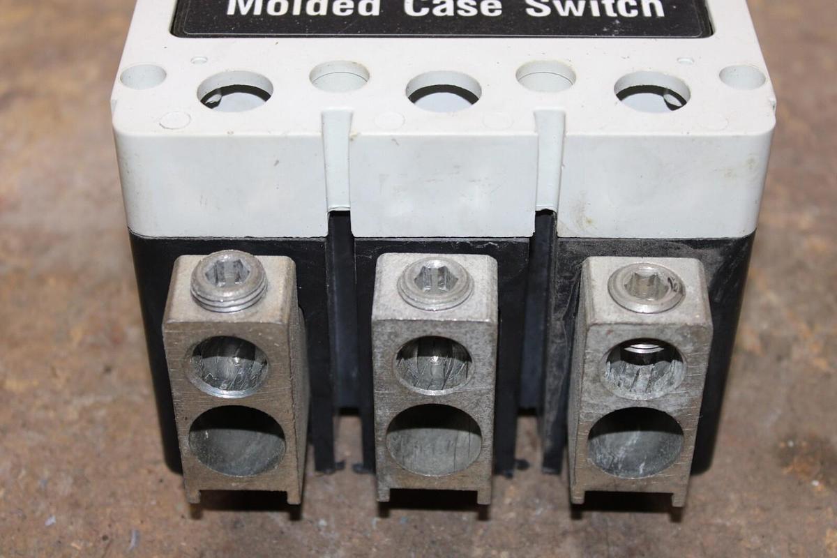 Used CUTLER HAMMER MOLDED CASE SWITCH KDB3400KW 400 AMP 600 VAC 3-POLE *WARRANTY*