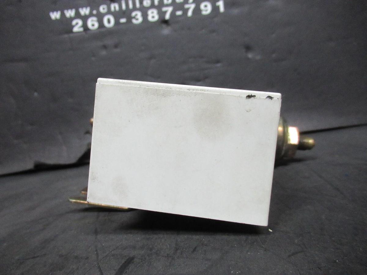 Used WESTINGHOUSE PRESSURE CONTROL GAUGE X13240074-01 / F0113-SNBAA-000-07401 300 VAC
