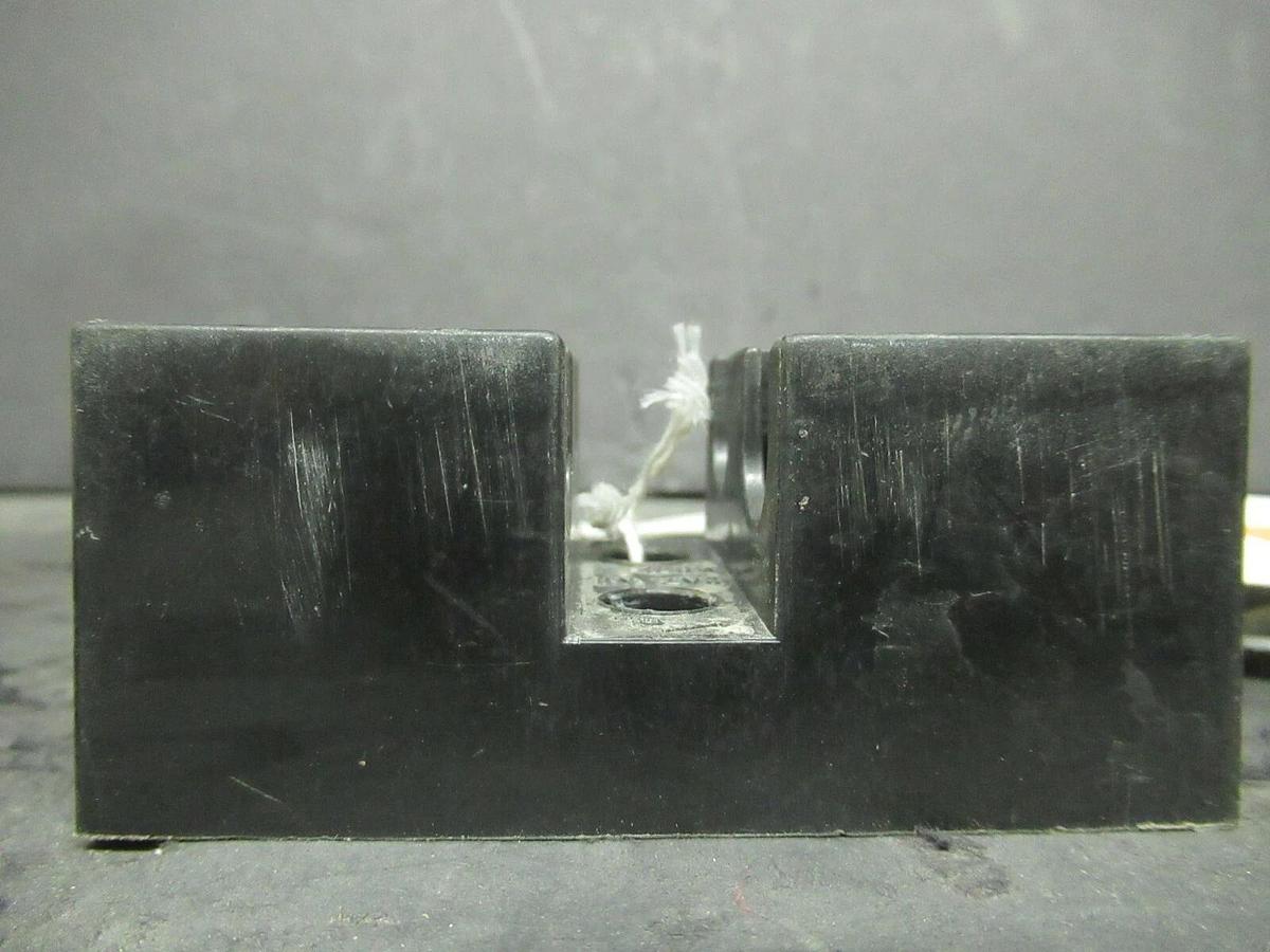 Used LOT OF 2 CONNECTRON FUSE HOLDER M632-66 FOR 30 AMP 600 V FUSES