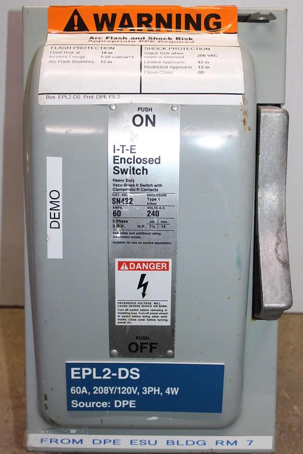 Used ITE ENCLOSED SWITCH SN422 60 AMP 240 VAC TYPE 1 3-PHASE 15HP