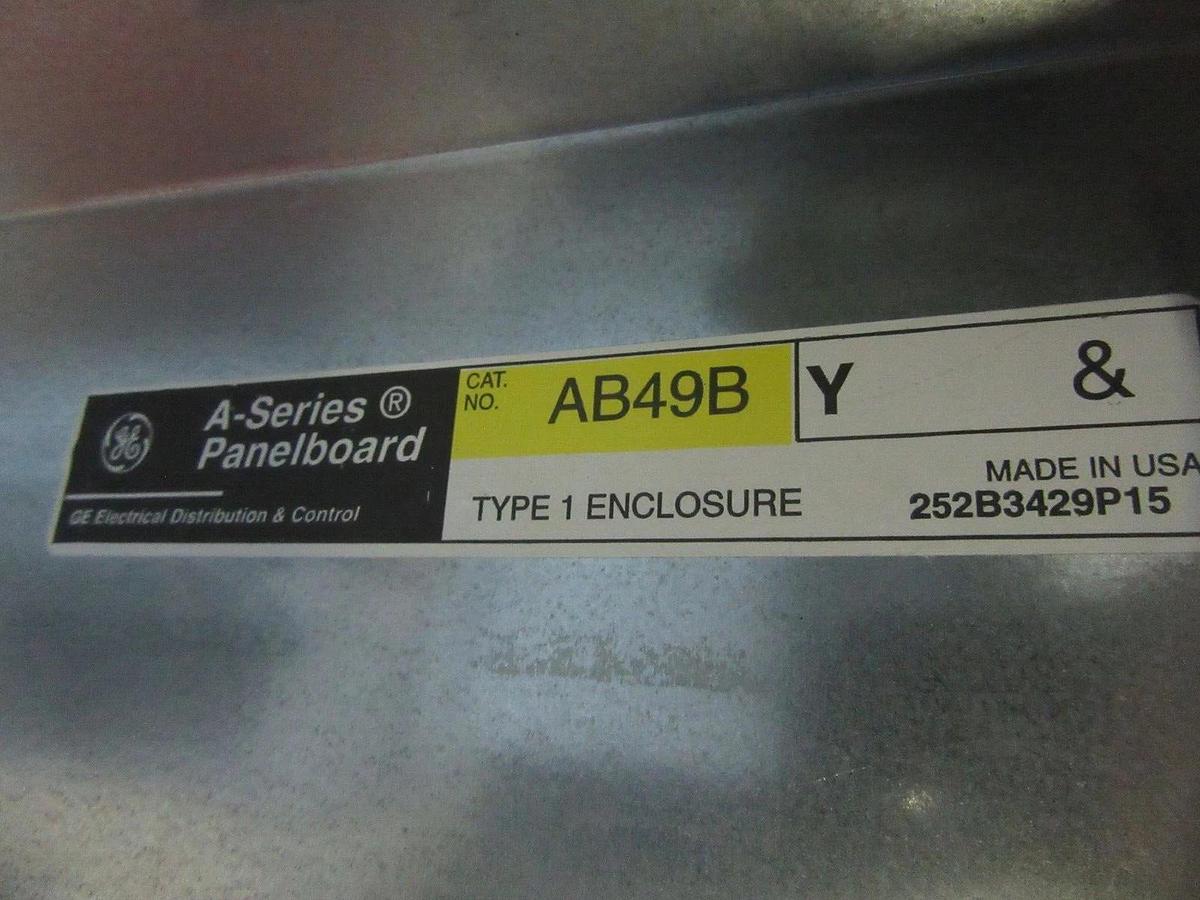 Used GE SERVICE PANEL AQF3421ABX 125 AMP 208Y/120 VOLT 3-PHASE W/ SURGE PROTECTOR