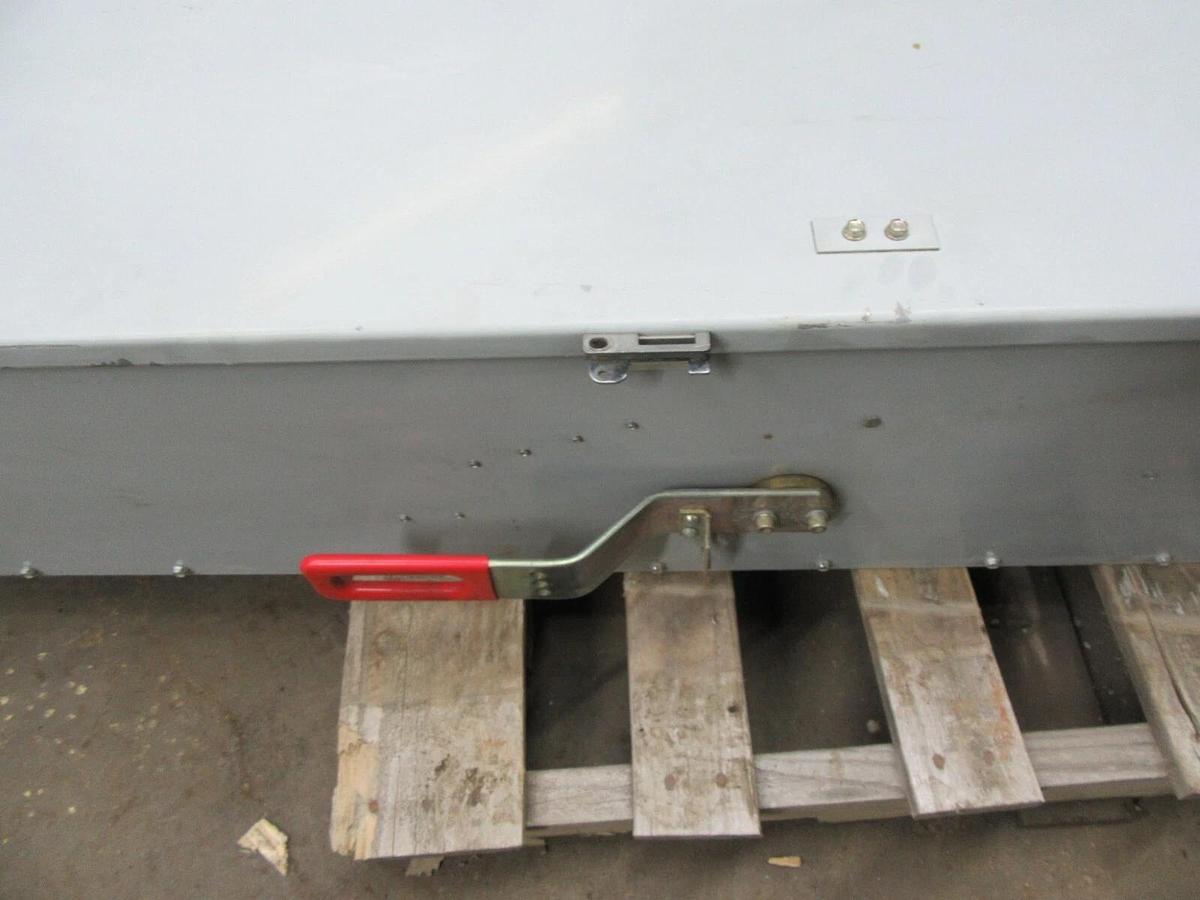 Used GE 1200 AMP HEAVY DUTY FUSIBLE SAFETY SWITCH 600 / 480 VAC CAT# TC72368R NEMA 3R