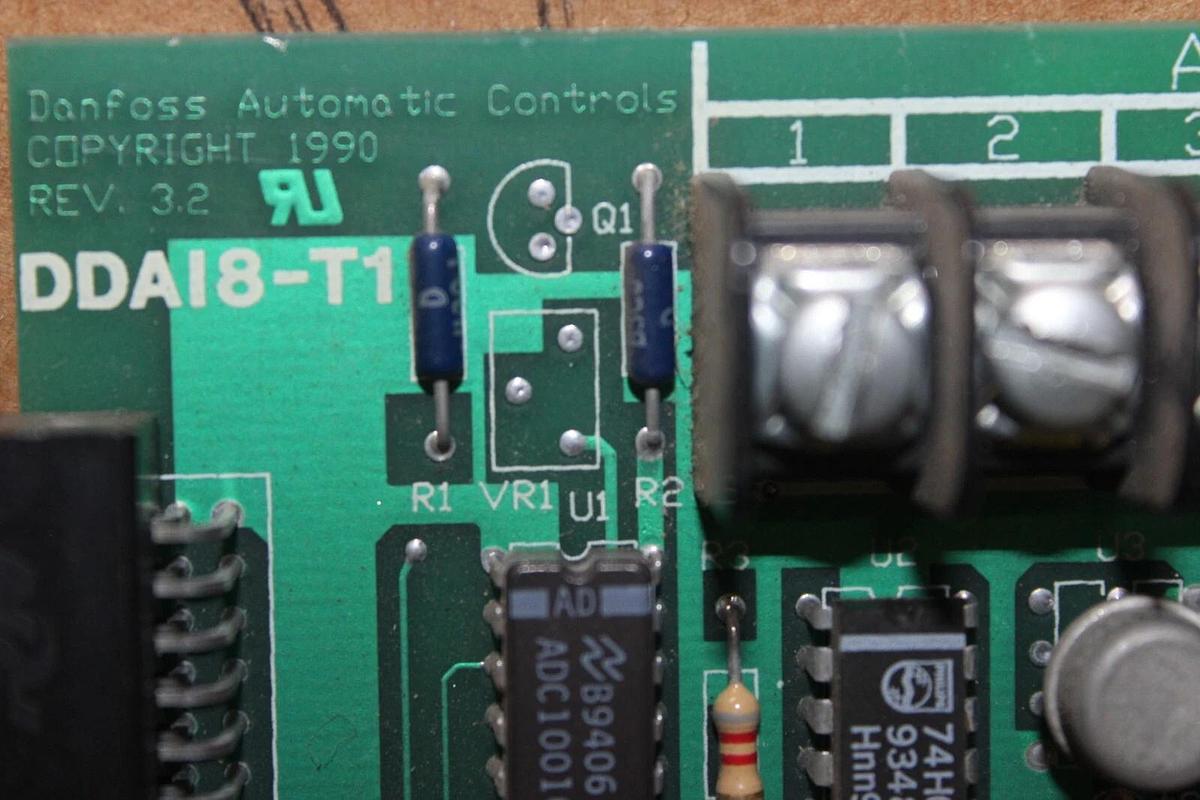 Used DANFOSS ANALOG I/O CIRCUIT BOARD DDAI8-T1 REV. 3.2 **WARRANTY INCLUDED**