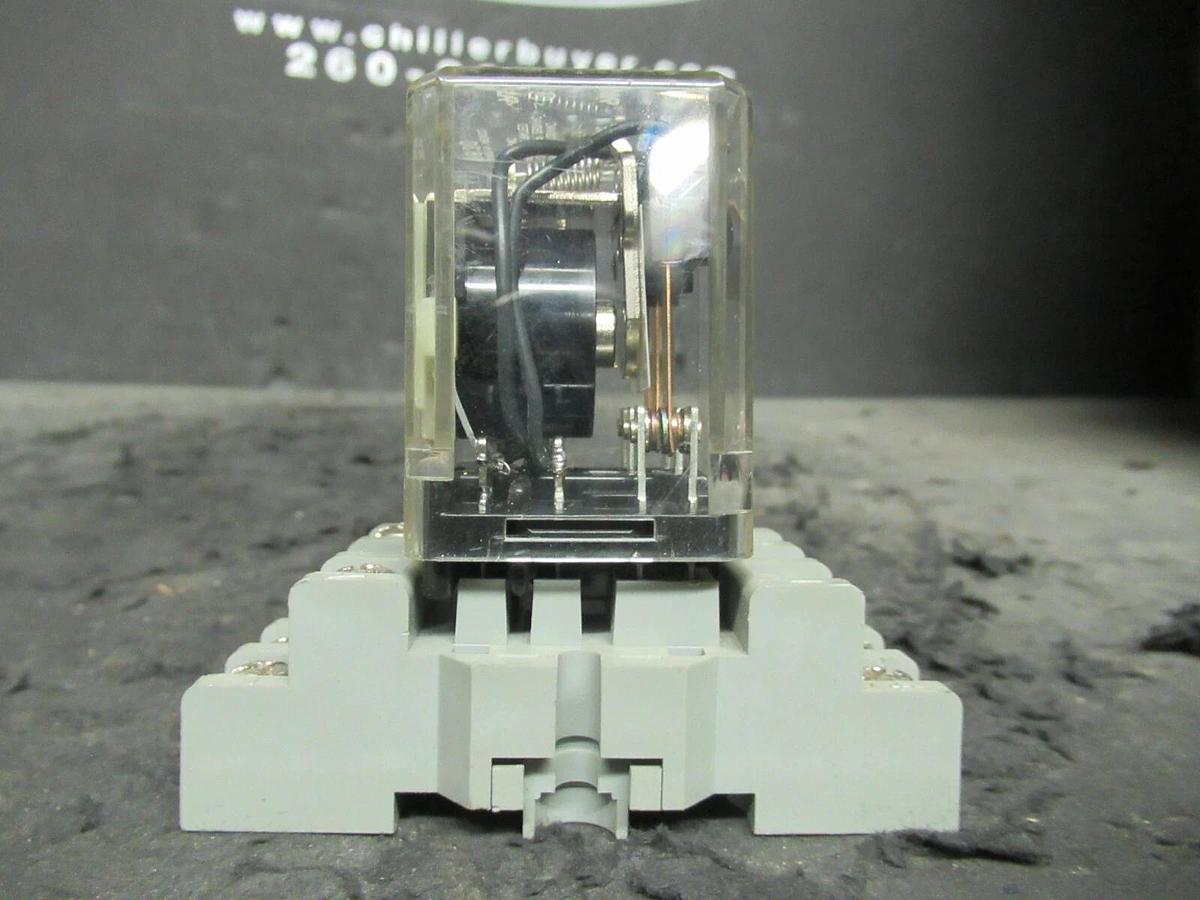 Used (SET OF 4) POTTER & BRUMFIELD KUP-14D35-24 INDUSTRIAL RELAY 3 A 1/2 HP W/ BASE