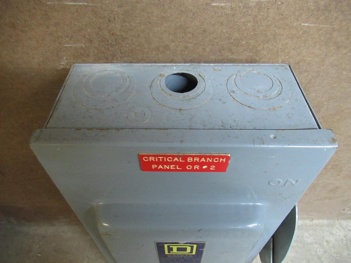 Used SQUARE D SAFETY SWITCH H-363 TYPE 1 ENCLOSURE 100 AMP 75 HP 600 VAC 2-POLE