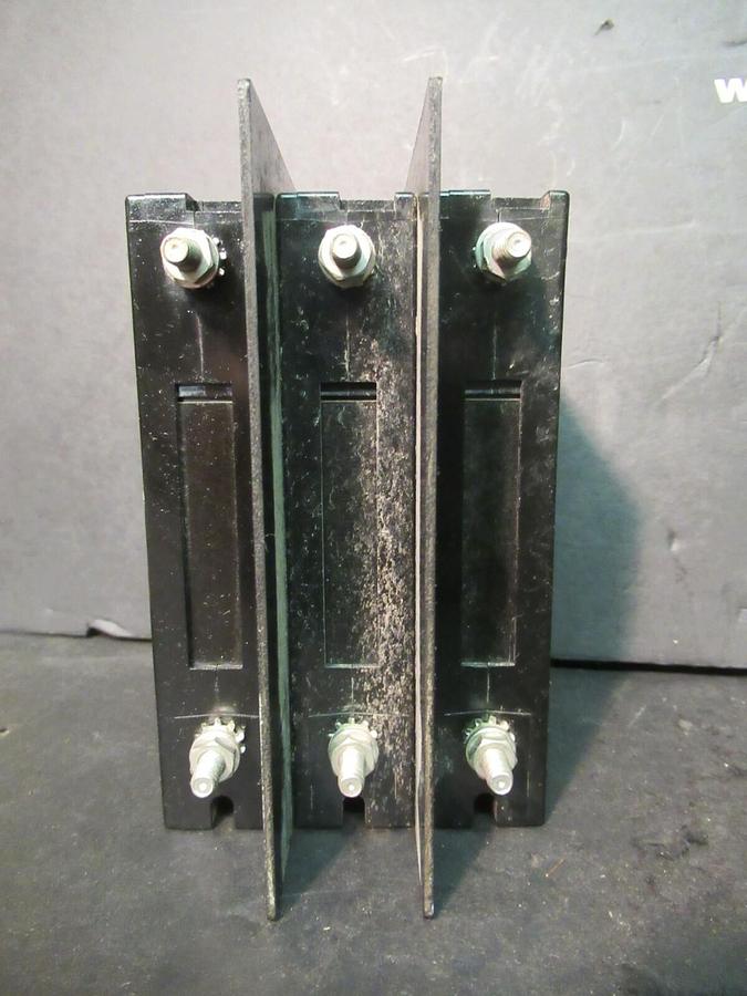 Used CARLINGSWITCH 7.5 AMP 600 VAC 3 POLE EA3-B0-66-475-12A-GB 9.38 TRIP AMPS 50/60HZ