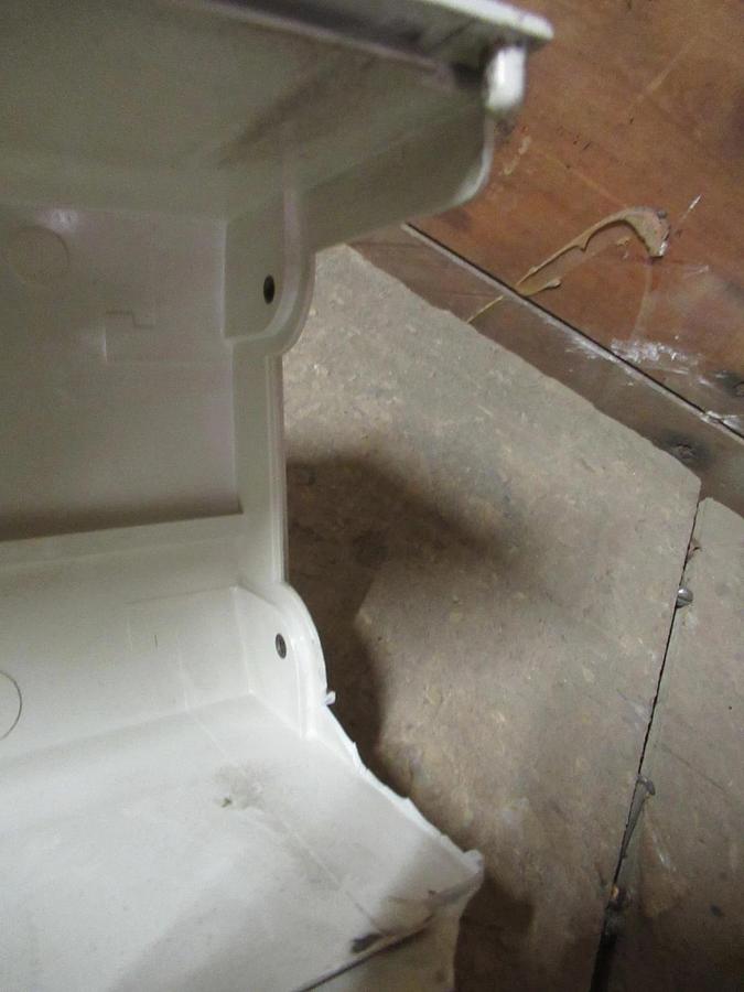 Used ABB VARIABLE SPEED DRIVE ACH401C00932 W/ BYPASS 7.5HP 3PHASE 480V 14.8A TYPE 1