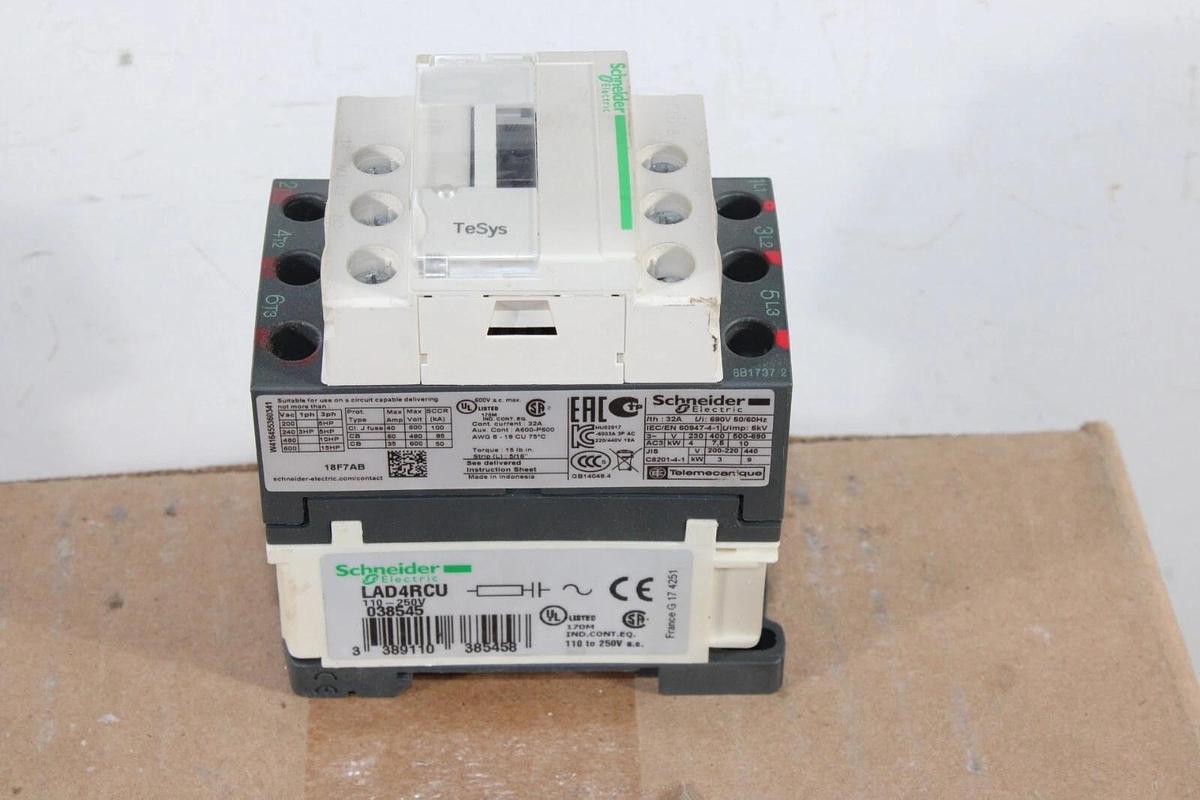 Used SCHNEIDER CONTACTOR LC1D18 32 AMP 600 VAC 3-POLE COIL: 110V **LOT OF 2**