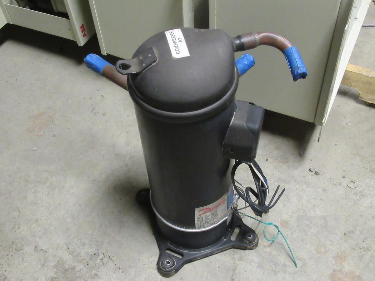 Used DANFOSS SCROLL COMPRESSORS HCM094T4LC2 460VAC 3PHASE 60HZ **WARRANTY**