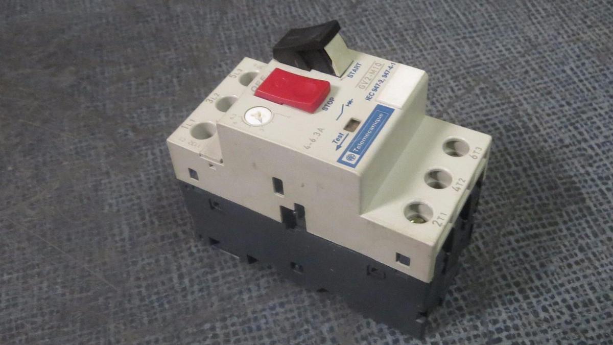 Used (1) TELEMECANIQUE CONTACTOR MANUAL MOTOR START 4-6.3 AMP 600V  MODEL: GV2-M10