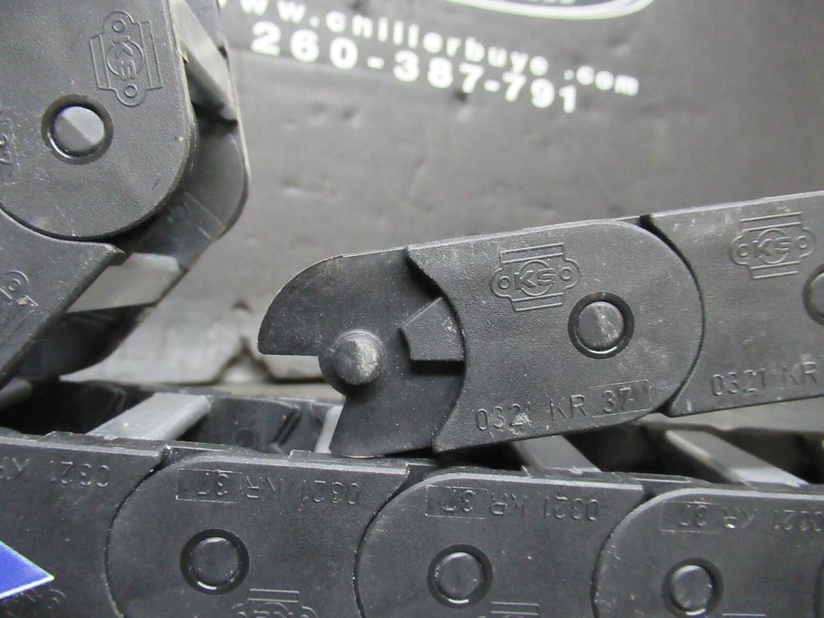 Used OKSO PLASTIC WIRE TACK 41" LENGTH X 1 3/4" WIDTH X 1" TALL 0321-KR-37