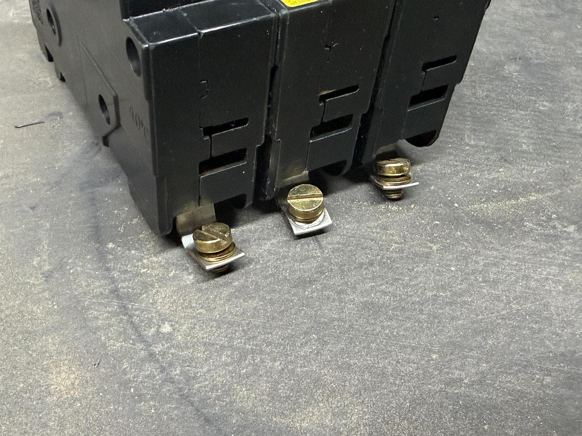 Used MARATHON FUSE HOLDER 6R60A3B 600 VOLT 60 AMP FOR CLASS R FUSES