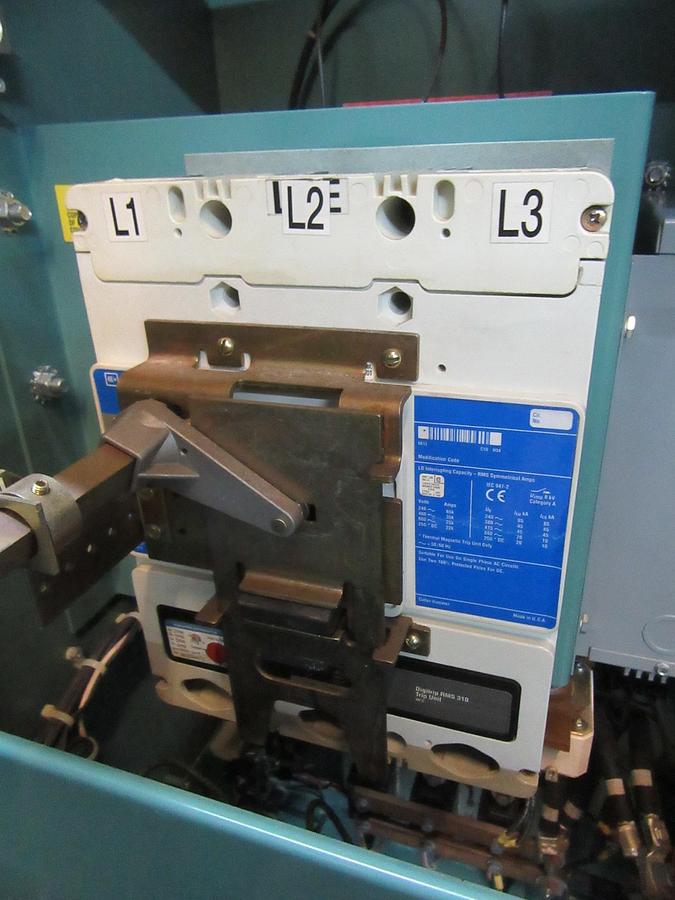 Used YORK 351 HP VARIABLE SPEED CHILLER DRIVE 371-02289-101 TM 351T B6-46B COMPLETE 460 V 380 A