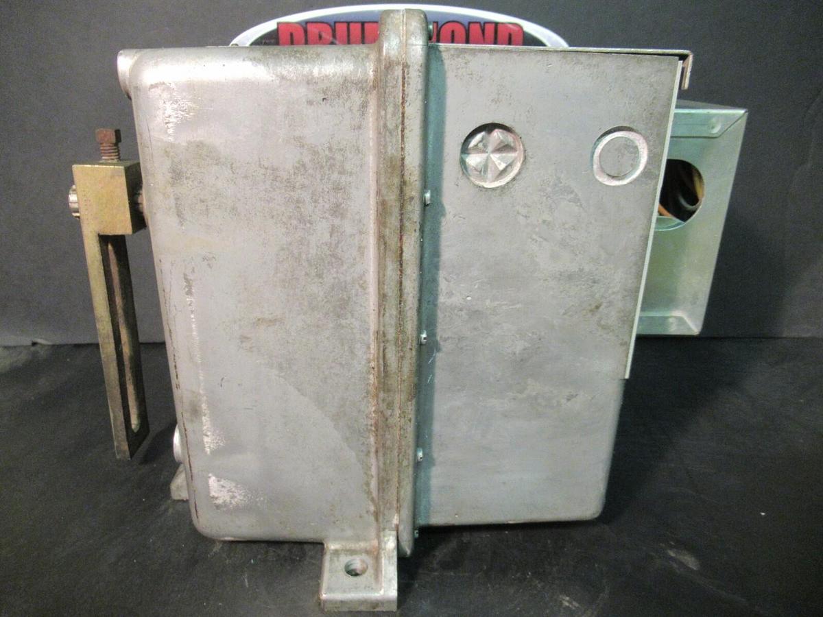 Used BARBER-COLMAN / YORK MP-9710 MOD MOTOR ACTUATOR 120 VAC 50 WATTS 0.9 AMPS MP9710