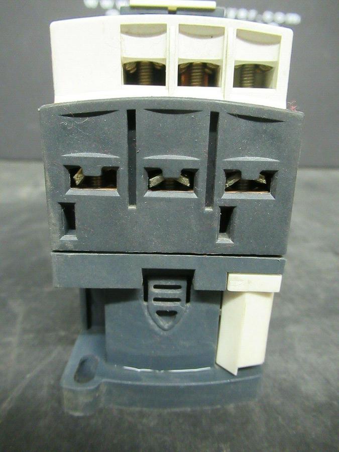 Used SCHNEIDER CONTACTOR LC1D09 25 AMP 600 VAC 7.5 HP **WARRANTY INCLUDED!**