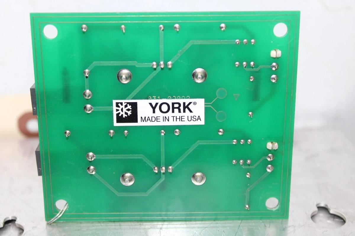 Used JOHNSON CONTROLS EEV RELAY CONTROL CIRCUIT BOARD 031-02092-000 **WARRANTY**