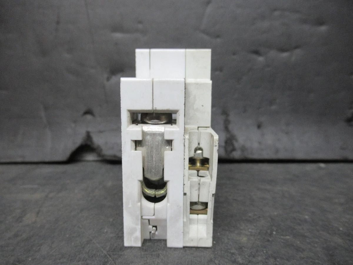 Used SIEMENS CIRCUIT BREAKER 5SX21 B10 10 AMP 277 VAC 1-POLE W/ 5SX9100 AUXILLIARY