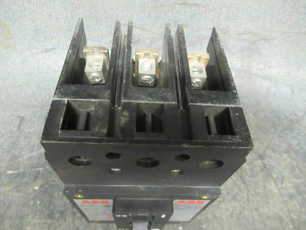 Used 40 AMP ABB BREAKER UXAB 727131 R 11 240VAC 3 POLE W/ TOP LUGS **WARRANTY**