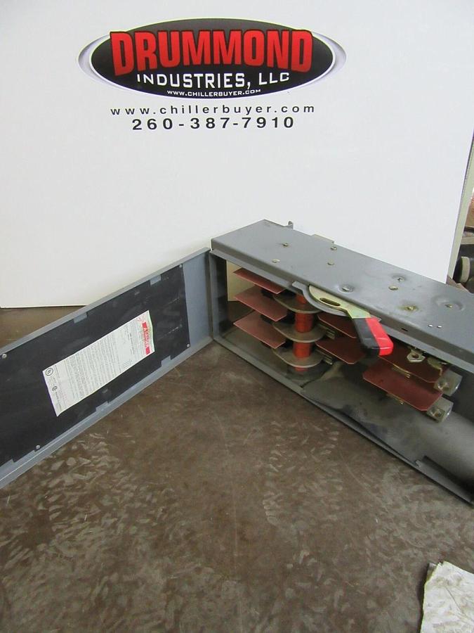 Used SQUARE D QMB SAFETY DISCONNECT SWITCH QMB324W 200 AMP 240 VAC 3-POLE TYPE 1 ENCL