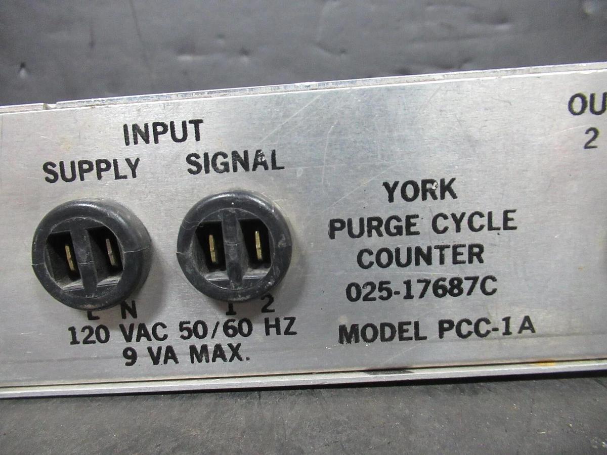Used YORK PURGE CYCLE COUNTER 025-17687C PCC-1A 120 VAC 9 VA 50/60 HZ **WARRANTY**