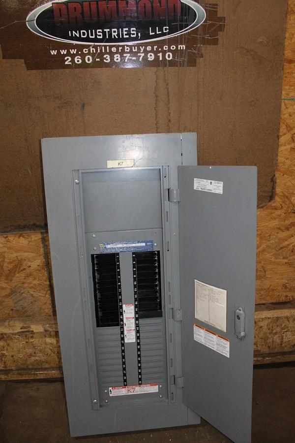 Used SQUARE D TYPE 1 NF MLO SERVICE PANEL 12106793820080001 250 AMP 42-SLOT 600V