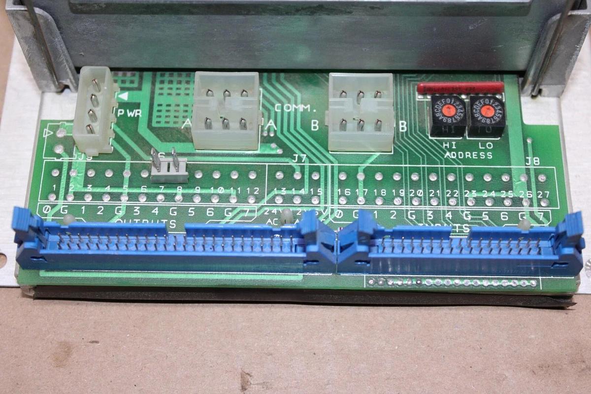 Used MCQUAY LOGIC INPUT OUTPUT CONTROLLER BL04-02 BP00-04 **WARRANTY INCLUDED**
