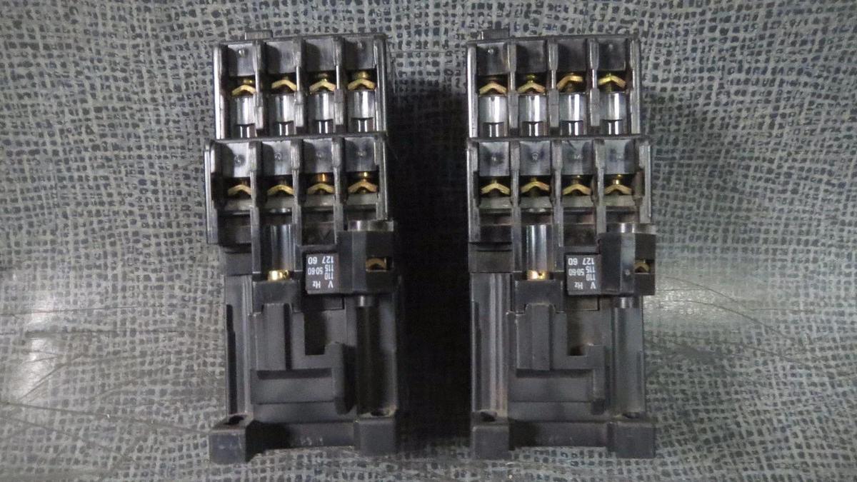 Used ABB CONTACTOR (1) 10 AMP 600 V 3 POLE WITH 110-127V COIL # K71E // # K33/11