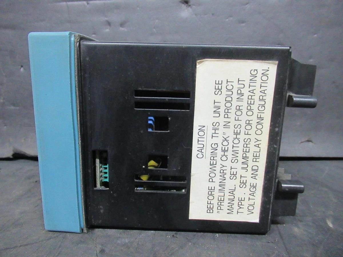 Used HONEYWELL BURNER CONTROL KEYBOARD DISPLAY UDC2000 MINI-PRO DC200C-0-010-1000B0-0