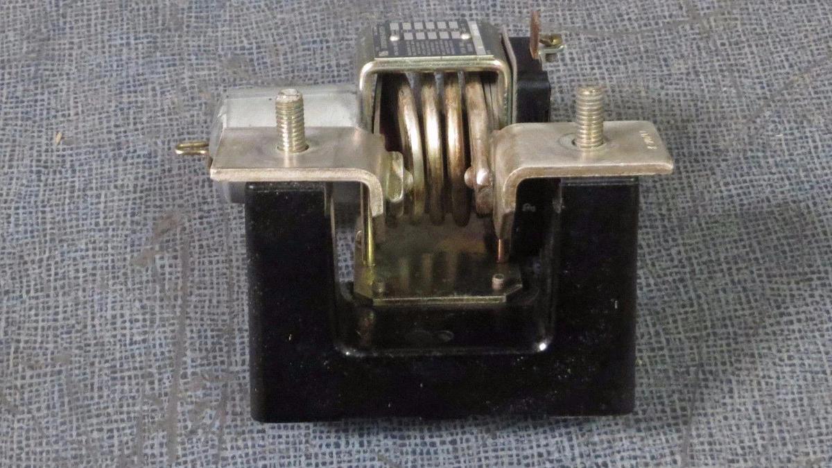 Used ALLEN BRADLEY INVERSE TIME RELAY # 810-NX48 SER B -- AC-DC 600V