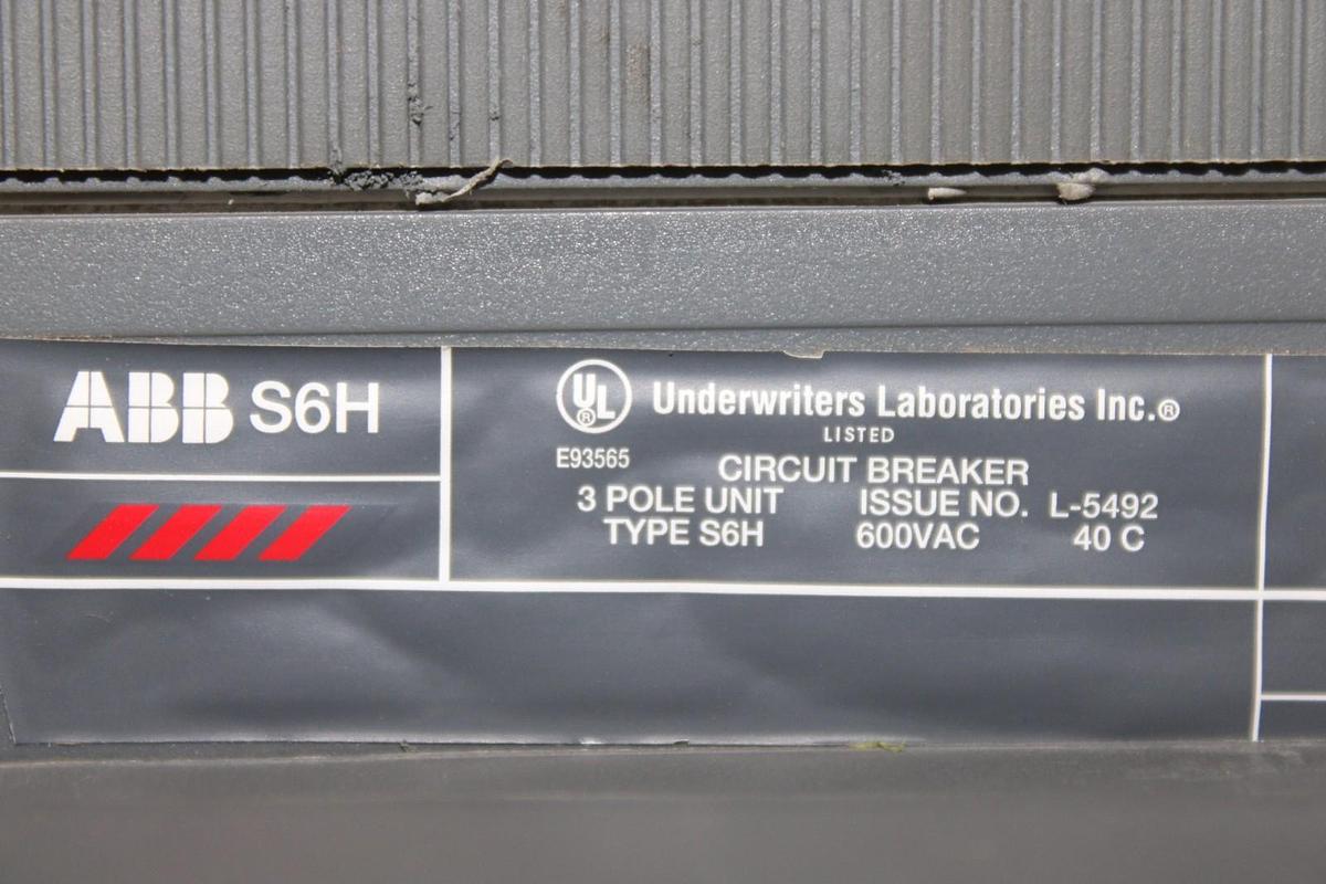 Used ABB CIRCUIT BREAKER SACE S6 S6H 600 AMP 3-POLE 600 VOLT W/ AUX SWITCH