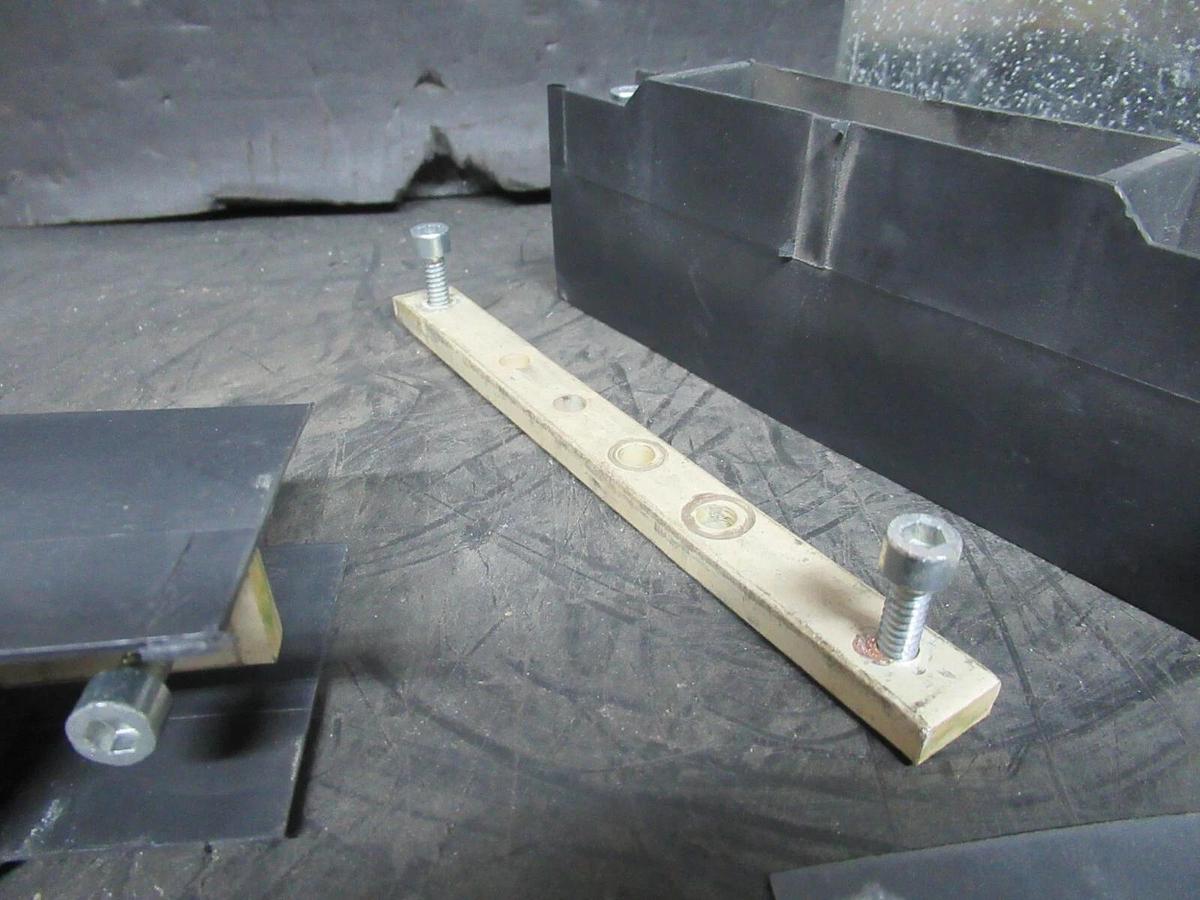 Used SIEMENS DUAL MOUNTING KIT FOR 100 AMP HEB BREAKER **WARRANTY INCLUDED**