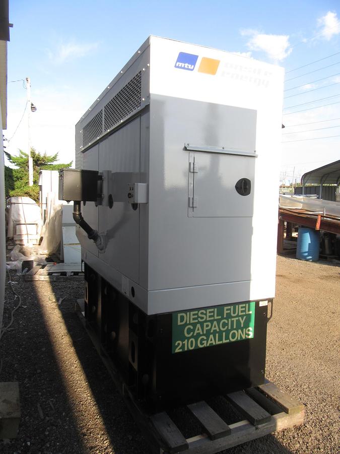 Used 50 KW DIESEL GENERATOR MTU 120/208V 3 PH JOHN DEERE SOUND ENCLOSED 158 HRS VIDEO 2016