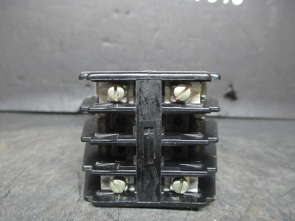 Used WESTINGHOUSE INDUSTRIAL CONTROL RELAY BF60F MODEL E 6-POLE 60 AMP 120 VAC