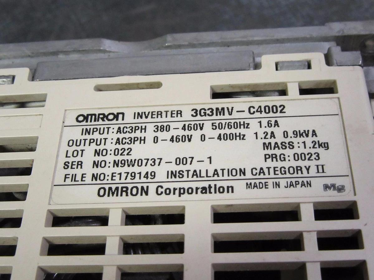 Used OMRON SYSDRIVE INVERTOR 3G3MV-C4002 380-460 VOLT / 0-460 VOLT 0-400HZ