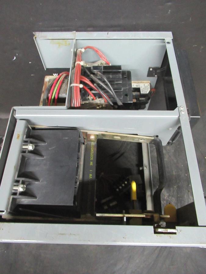 Used SQUARE D MCC MOTOR CONTROL STARTER 12" MODEL 5 W/ NEMA SIZE 1 8536SCO3 3 AMP