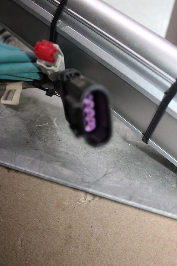 Used TRANE CHILLER DISPLAY AND CONTROL X13760335-01 REV. T 24 VOLT 0.9 AMP