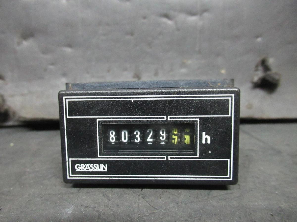 Used GRASSLIN ELAPSED TIME INDICATOR FWZ55-L 05.20.0044.1 110-127 VOLT 60 HZ